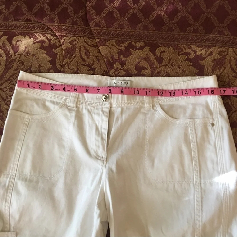 White House Black Market White Capri Pants Size 8